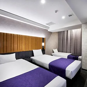 Otel Monday Marutamachi, Kyoto